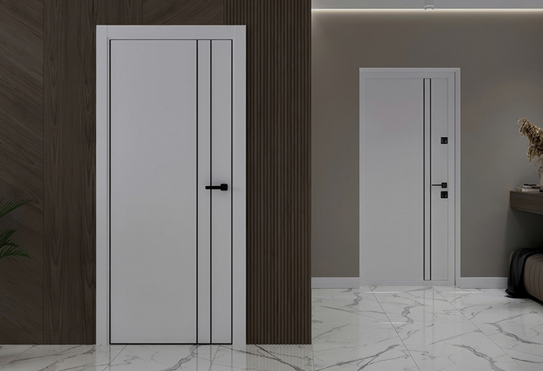 Белые межкомнатные двери в едином стиле с украшенными чёрными линиями в современном интерьере со скидкой 10%.