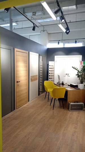 Фирменный салон «Aurum Doors» = <p>пр-т Комендантский, 4, ТК «СтройДом», эт. 2, секц. В-2А</p>