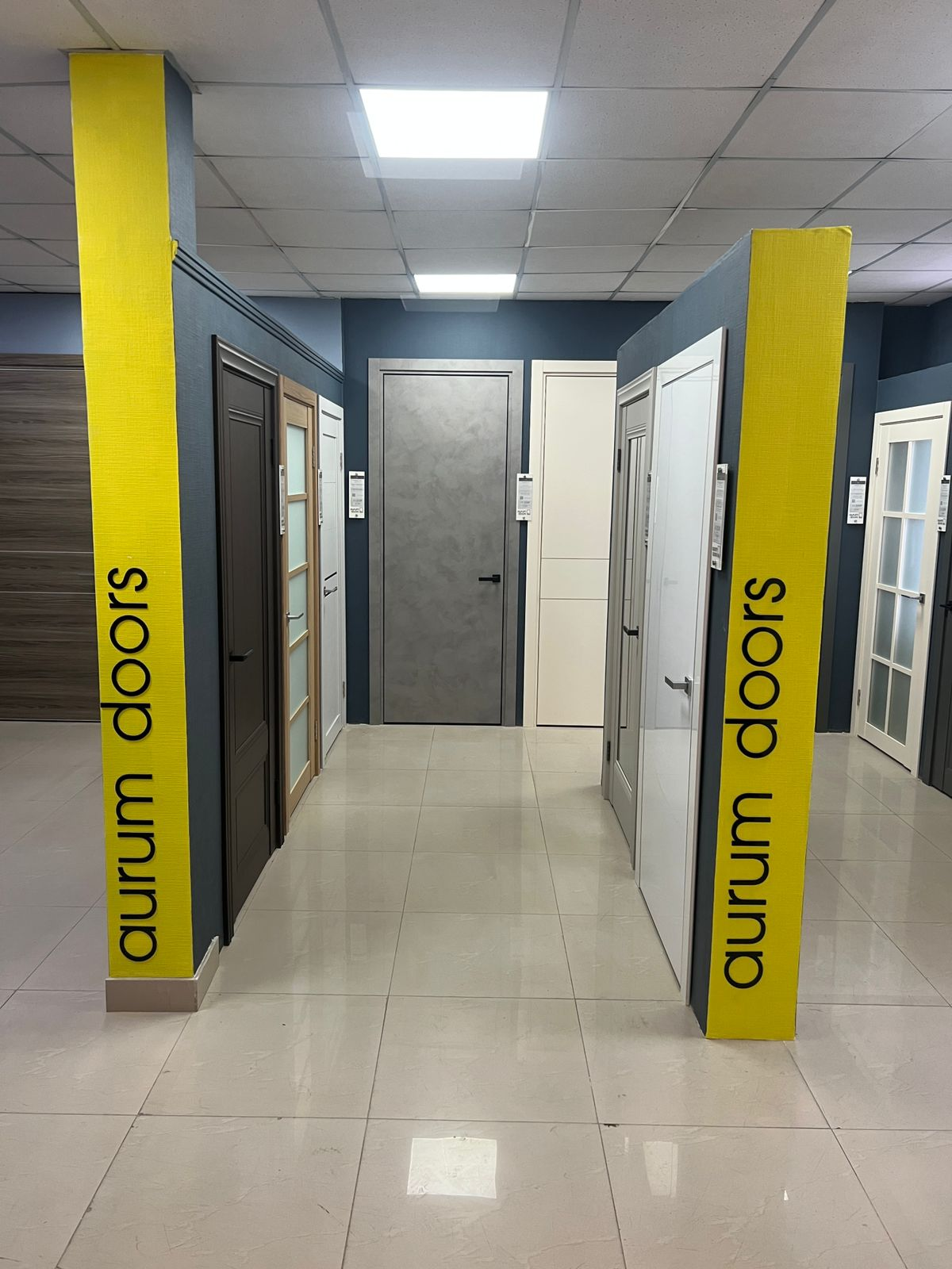 Фирменный салон «Aurum Doors» = <p><span style="color:rgb(51,51,51);">г. Симферополь, ул. Кавказская, 9</span></p>